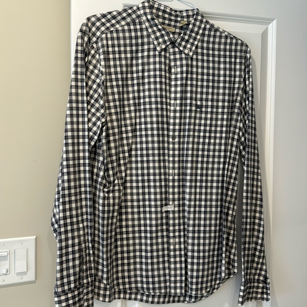Burberry Britt Men’s Long Sleeve Dress Shirt. Charcoal Gray Plaid. Size XL
